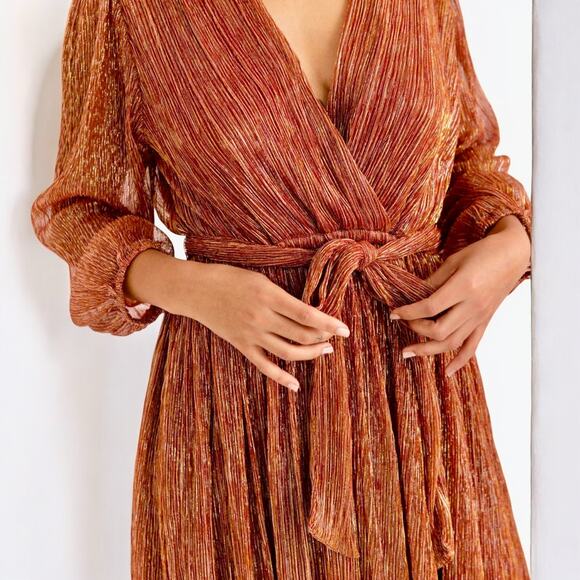 Dress Forum Gold Metallic Pleated Belted Mini Dress Size S Mauve NYE Holiday NWT - Picture 5 of 14